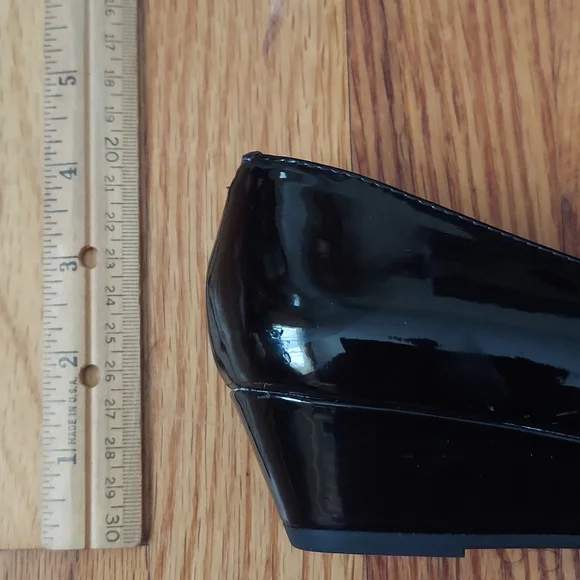 Adrienne Vittadini Palm Beach Black Patent Wedges w/ Rhinestone Details Size 6 - Picture 16 of 16